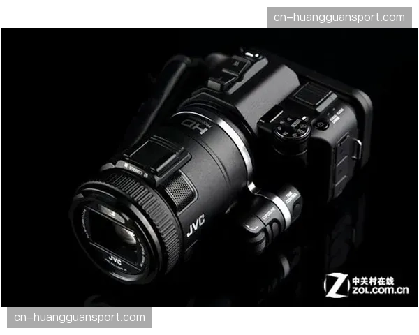 影像分析:高速摄像机捕捉到的冠军与亚军在弯道中的细微差别 影像分析:高速摄像机捕捉到的冠军与亚军在弯道中的细微差别